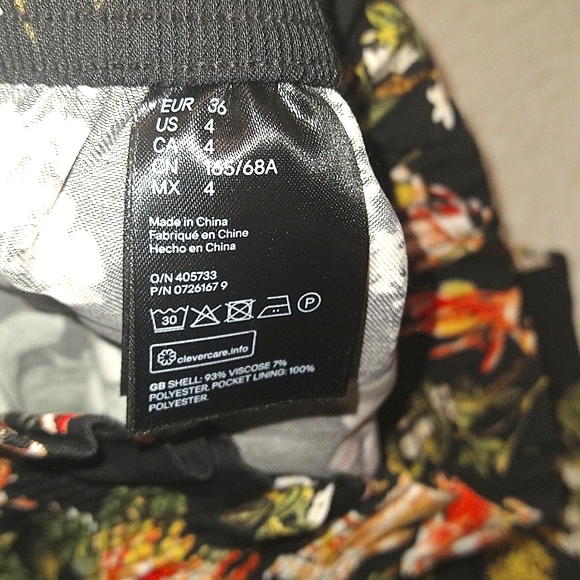 🌿🏵️H&M skirt, size 4 - Picture 4 of 4